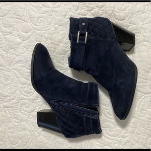Navy blue booties